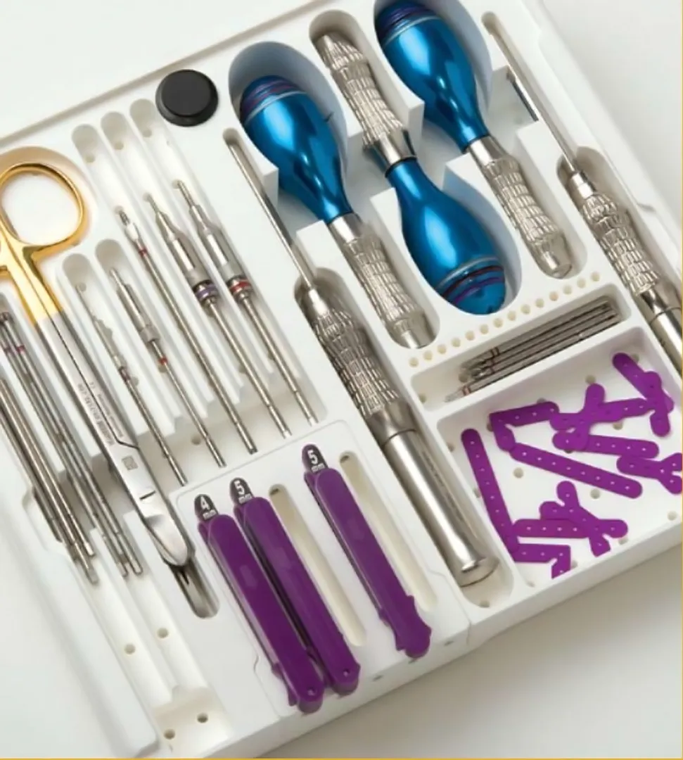 fotografia de kit de herramientas lactosorb marca zimmer biomet colocados